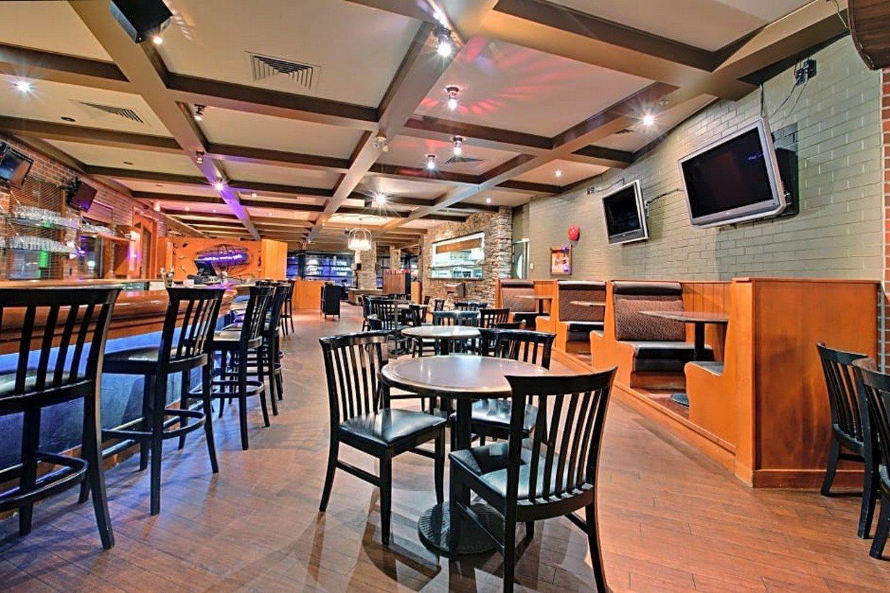 Doubletree By Hilton ווסט קלונה מראה חיצוני תמונה