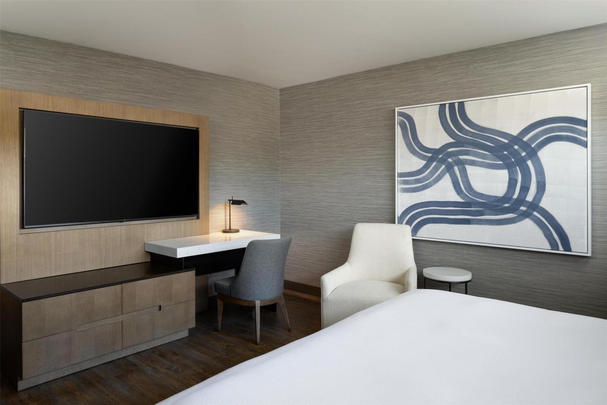 Doubletree By Hilton ווסט קלונה מראה חיצוני תמונה
