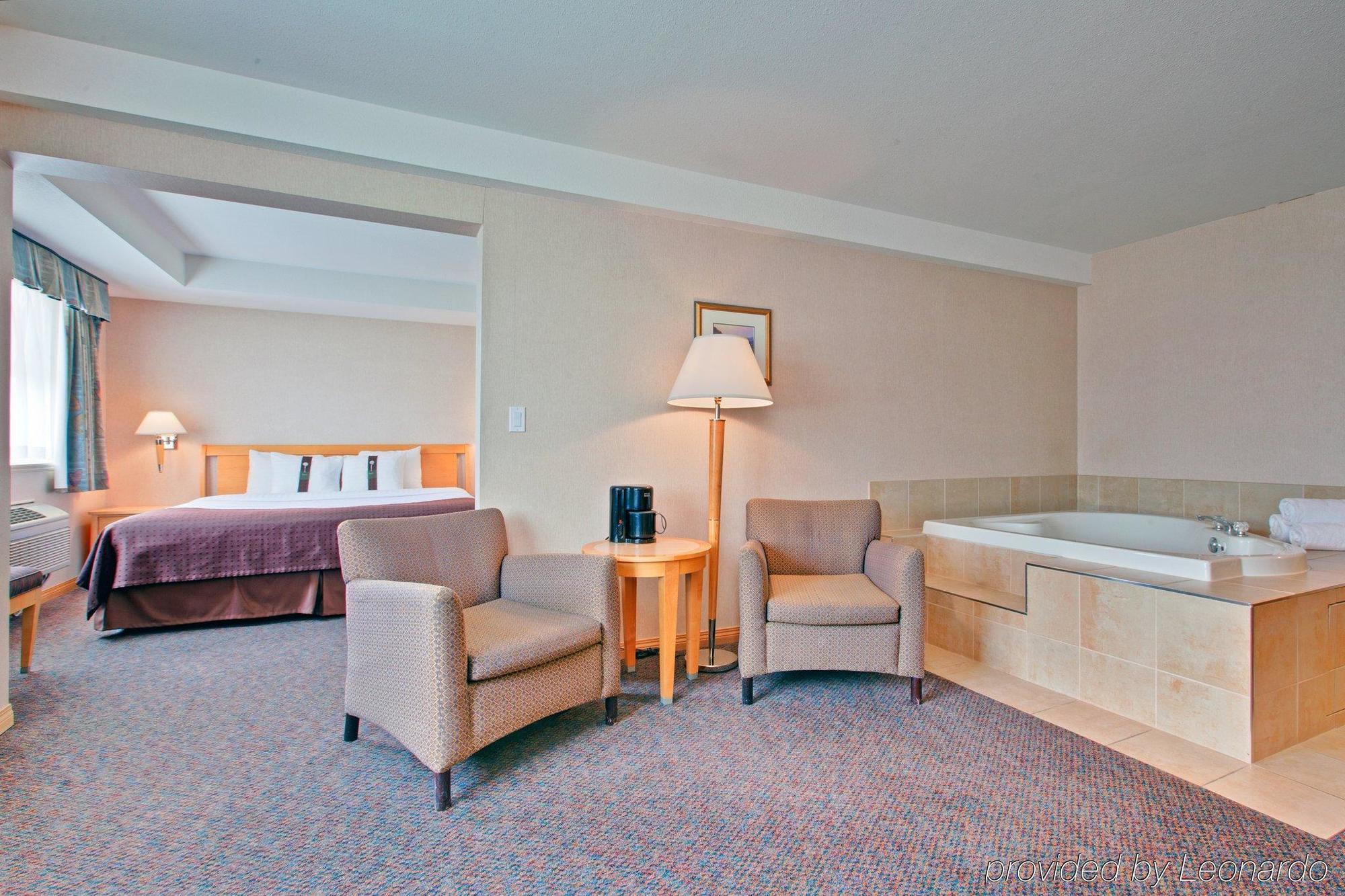 Doubletree By Hilton ווסט קלונה חדר תמונה