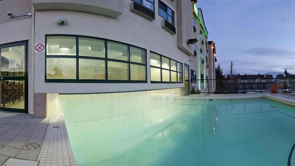 Doubletree By Hilton ווסט קלונה מראה חיצוני תמונה